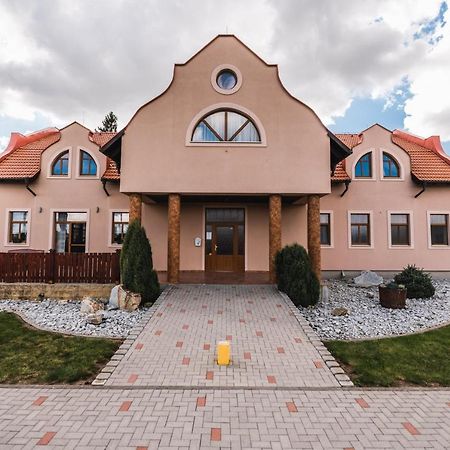 Motel Ard Sarovce Exterior photo