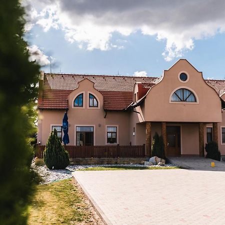 Motel Ard Sarovce Exterior photo