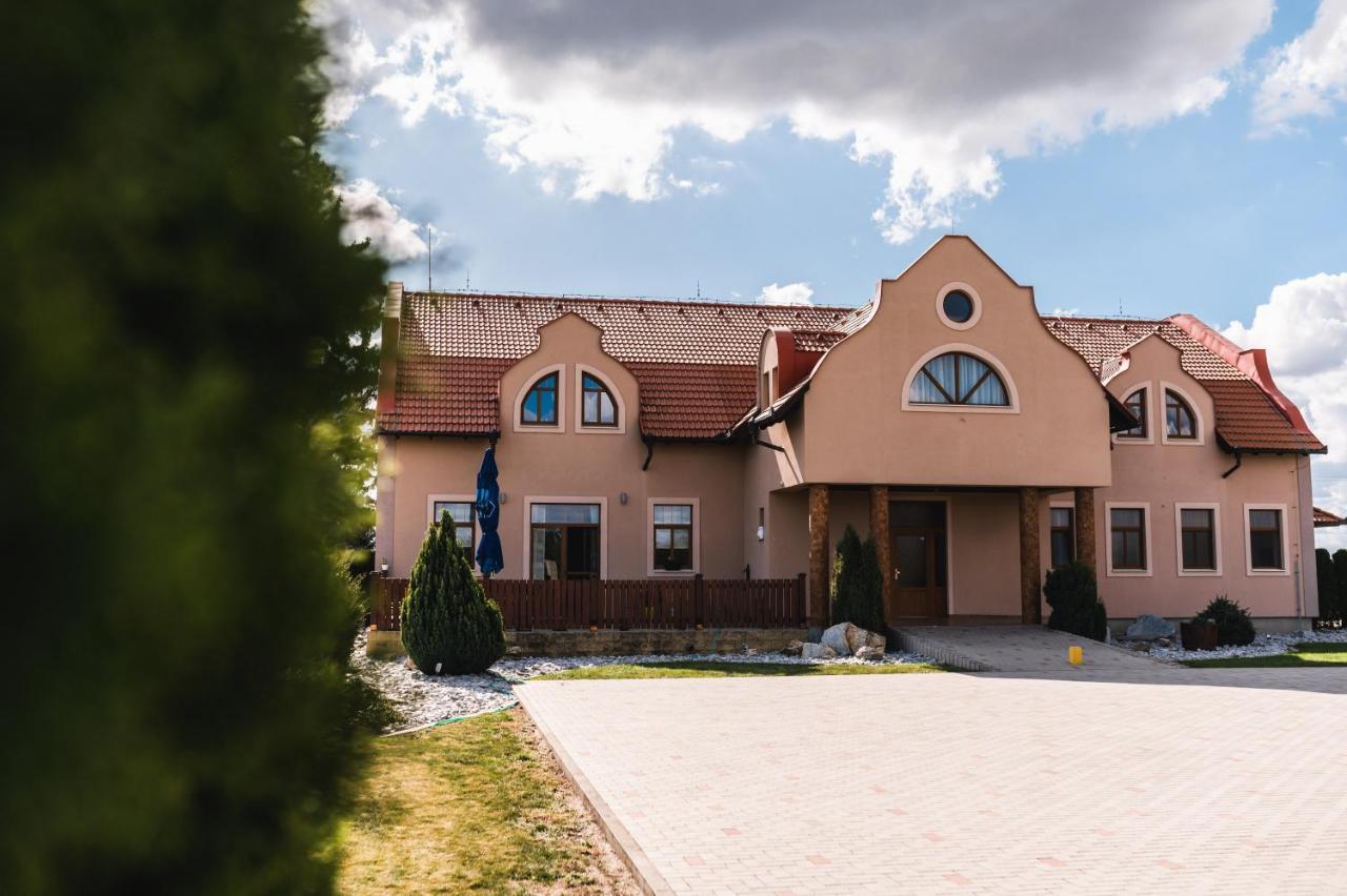 Motel Ard Sarovce Exterior photo