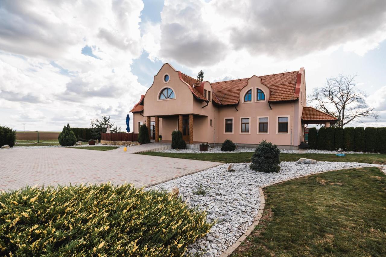 Motel Ard Sarovce Exterior photo