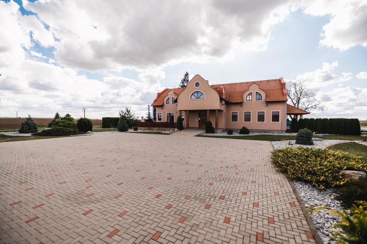 Motel Ard Sarovce Exterior photo
