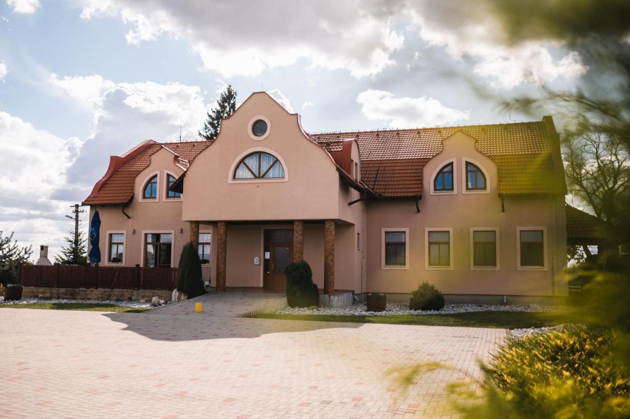 Motel Ard Sarovce Exterior photo